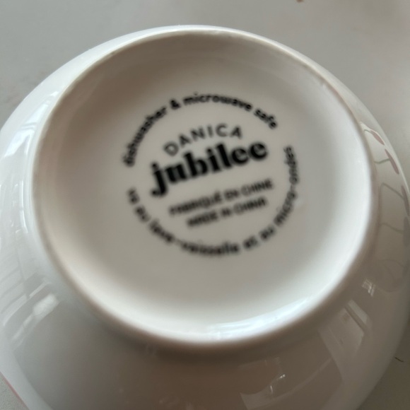 Danica Jubilee Porcelian Cherry Bowl - Picture 4 of 5